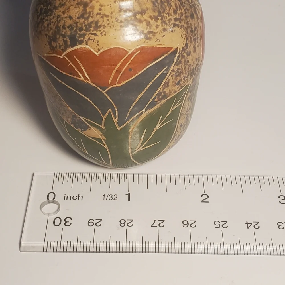 VINTAGE Nestor Molina Hand Carved & Painted Nicaraguan Floral Pottery Vase EUC